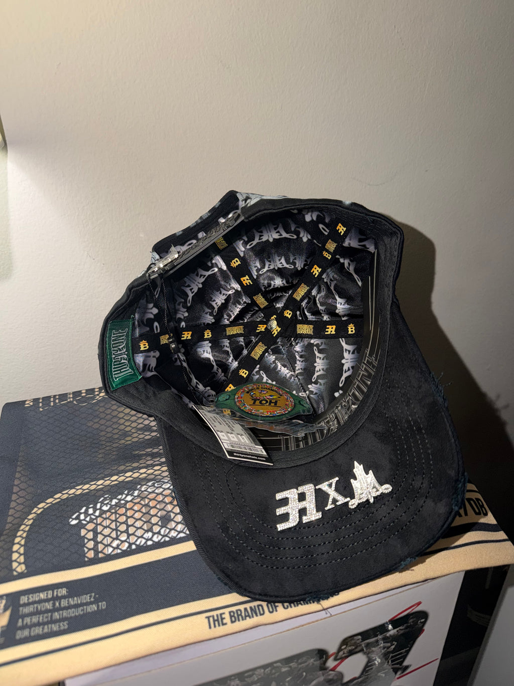 31hats x Benavidez full set